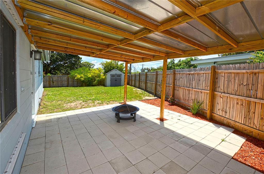 WHISPERING PALMS UNIT 1 - Residential