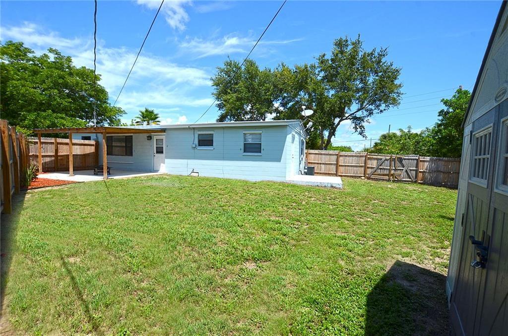 WHISPERING PALMS UNIT 1 - Residential