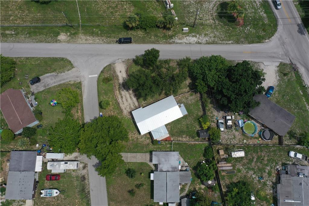 WHISPERING PALMS UNIT 1 - Residential