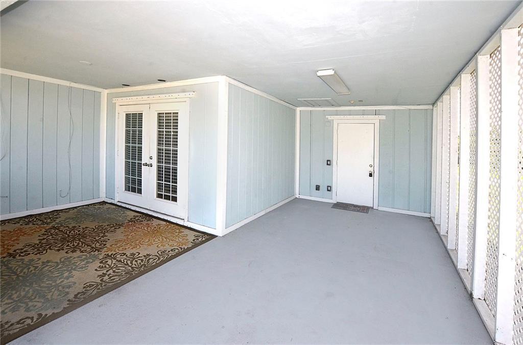 WHISPERING PALMS UNIT 1 - Residential