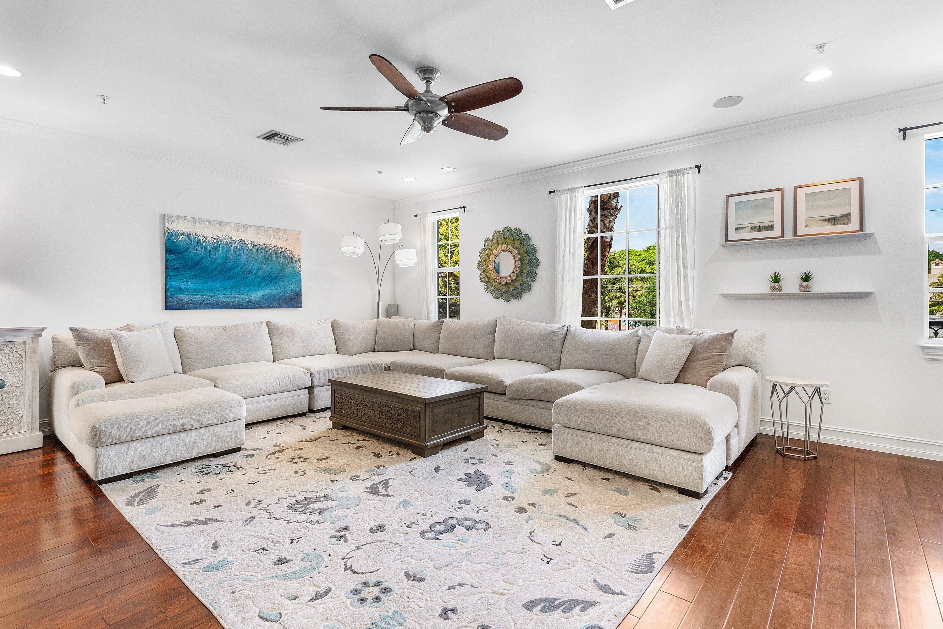 CANNERY ROW - Residential