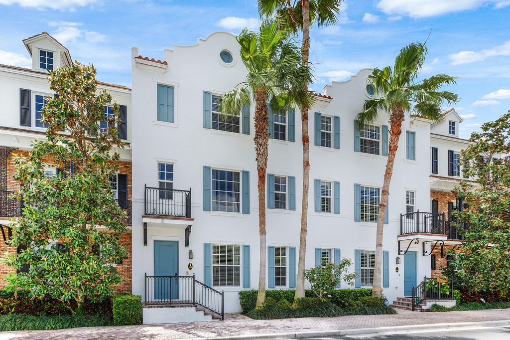 Photo of 147 N Cannery Row Circle, Delray Beach, FL 33444 (MLS # B26015193)