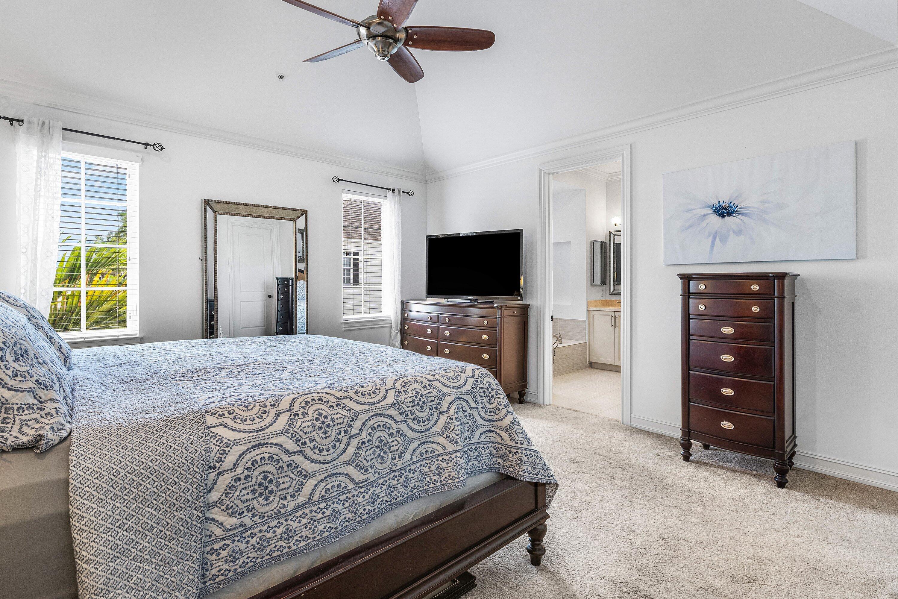 CANNERY ROW - Residential