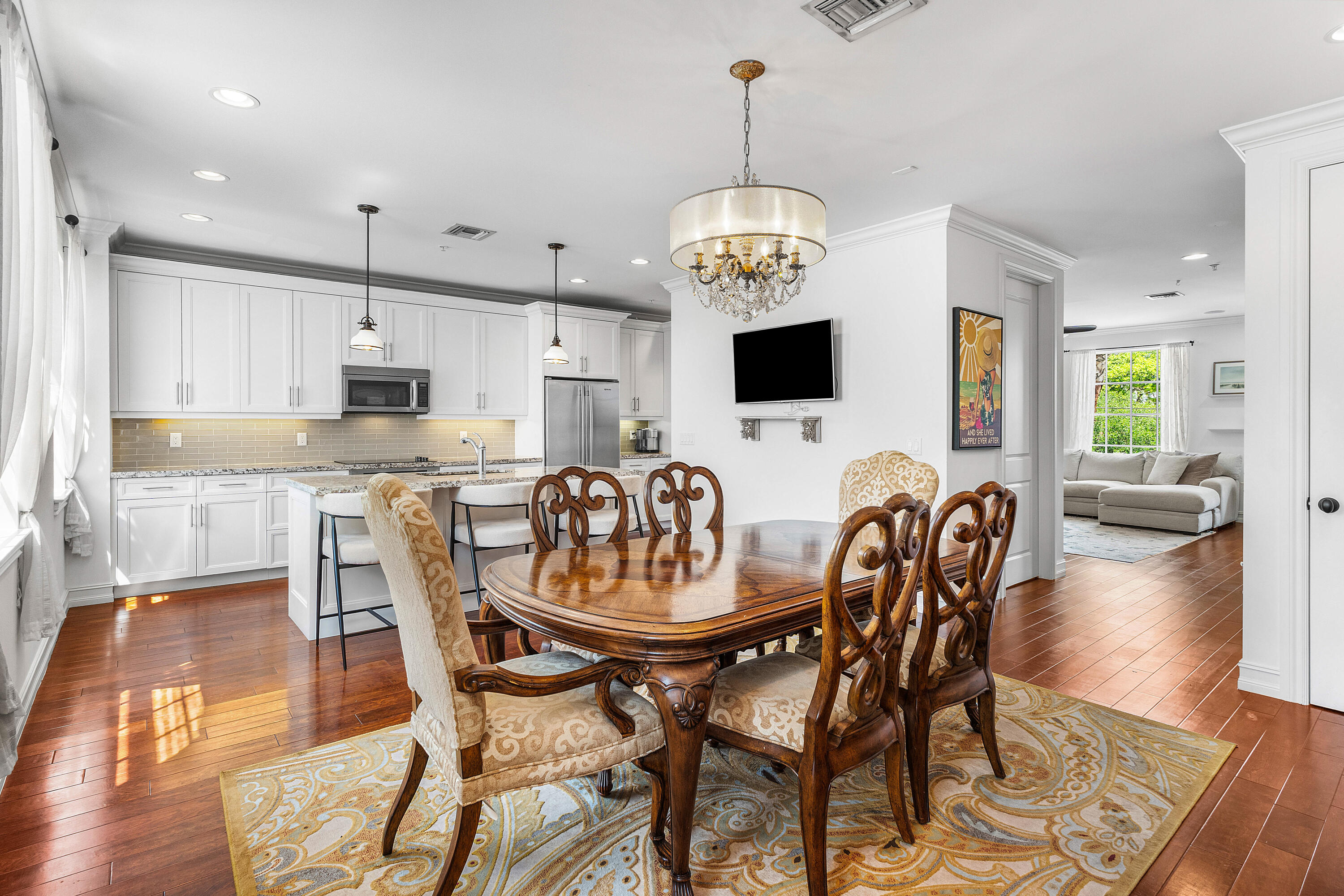 CANNERY ROW - Residential