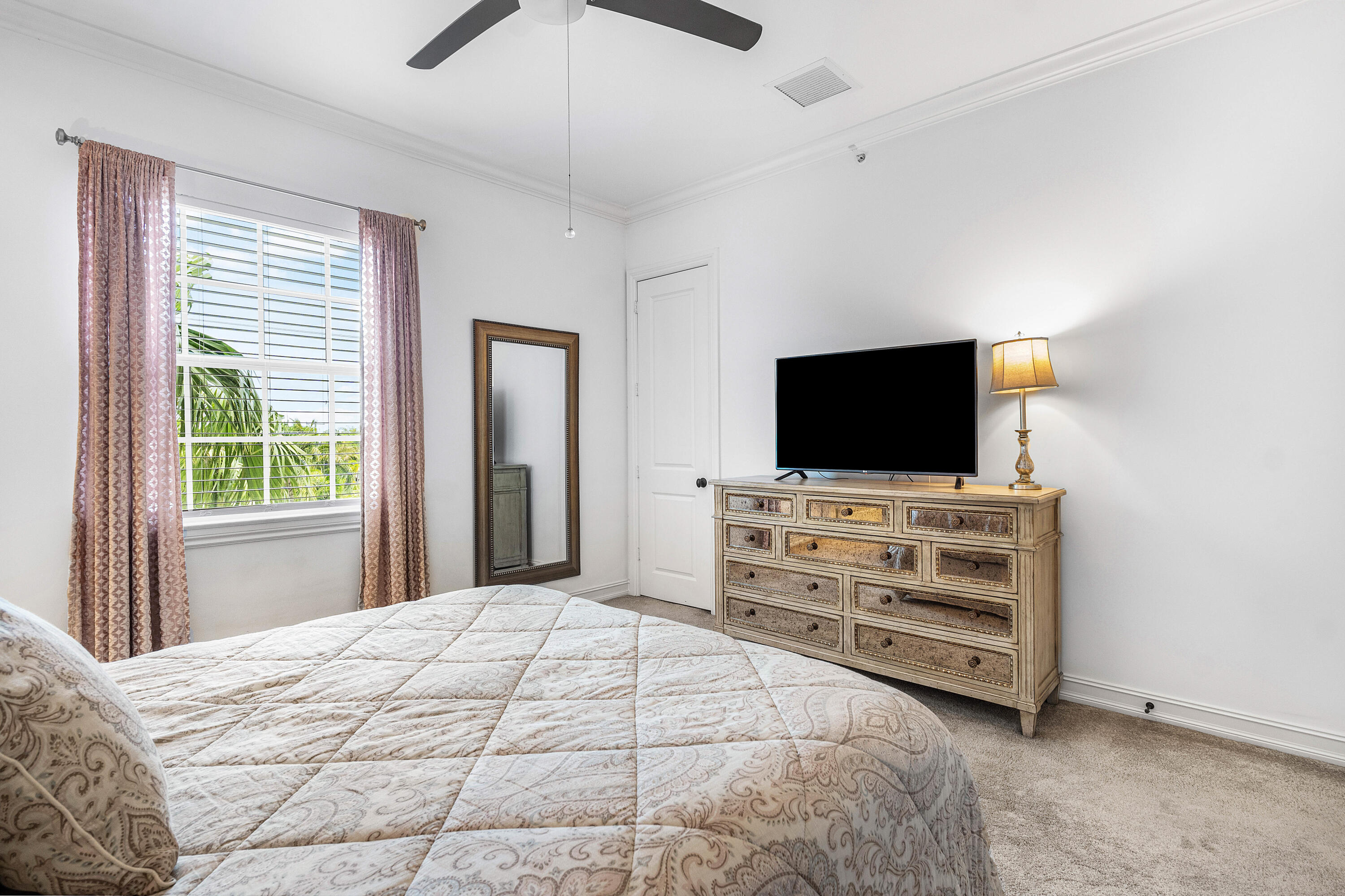 CANNERY ROW - Residential