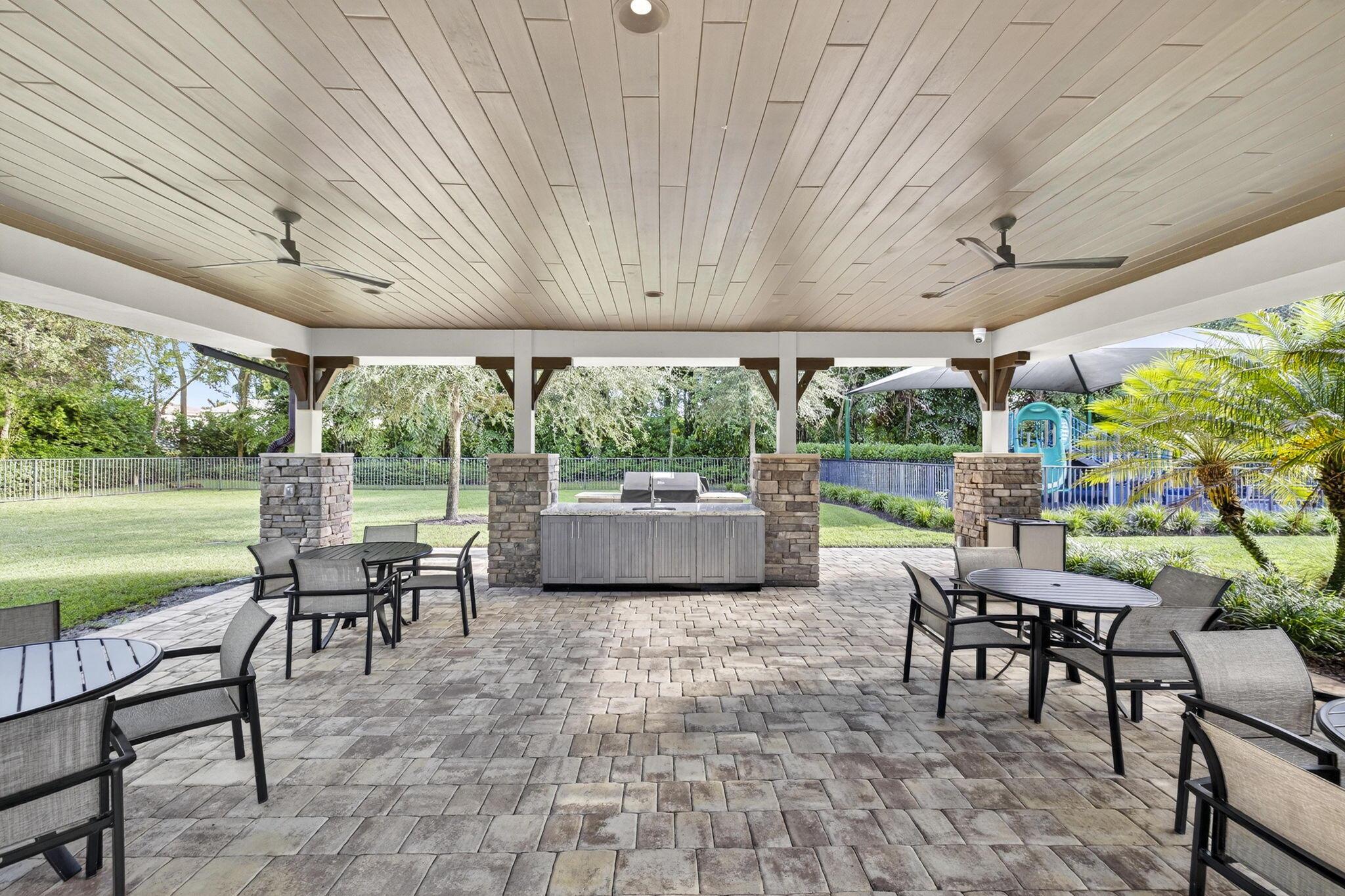 PALM MEADOWS ESTATES - Residential