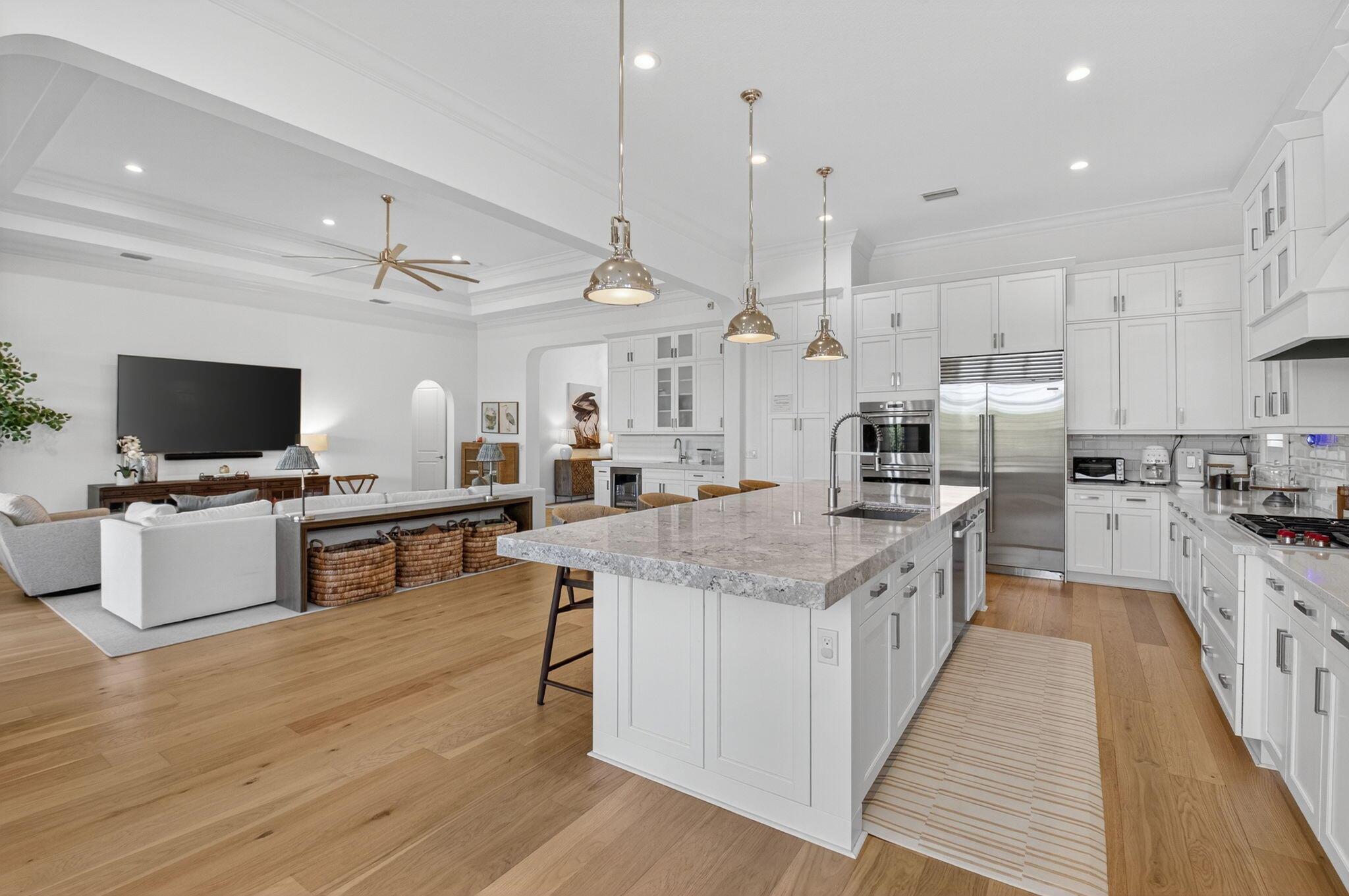 PALM MEADOWS ESTATES - Residential