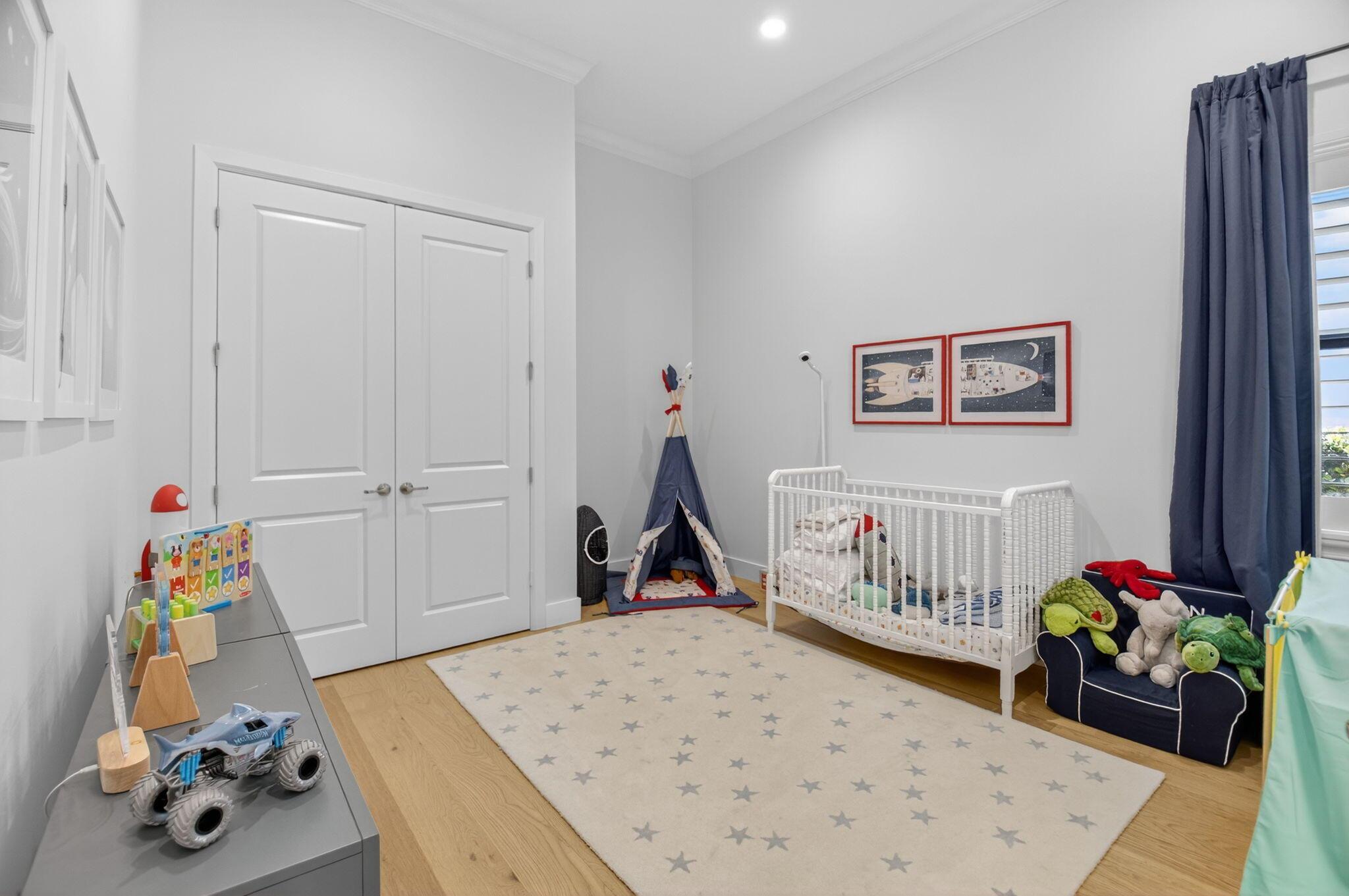 PALM MEADOWS ESTATES - Residential