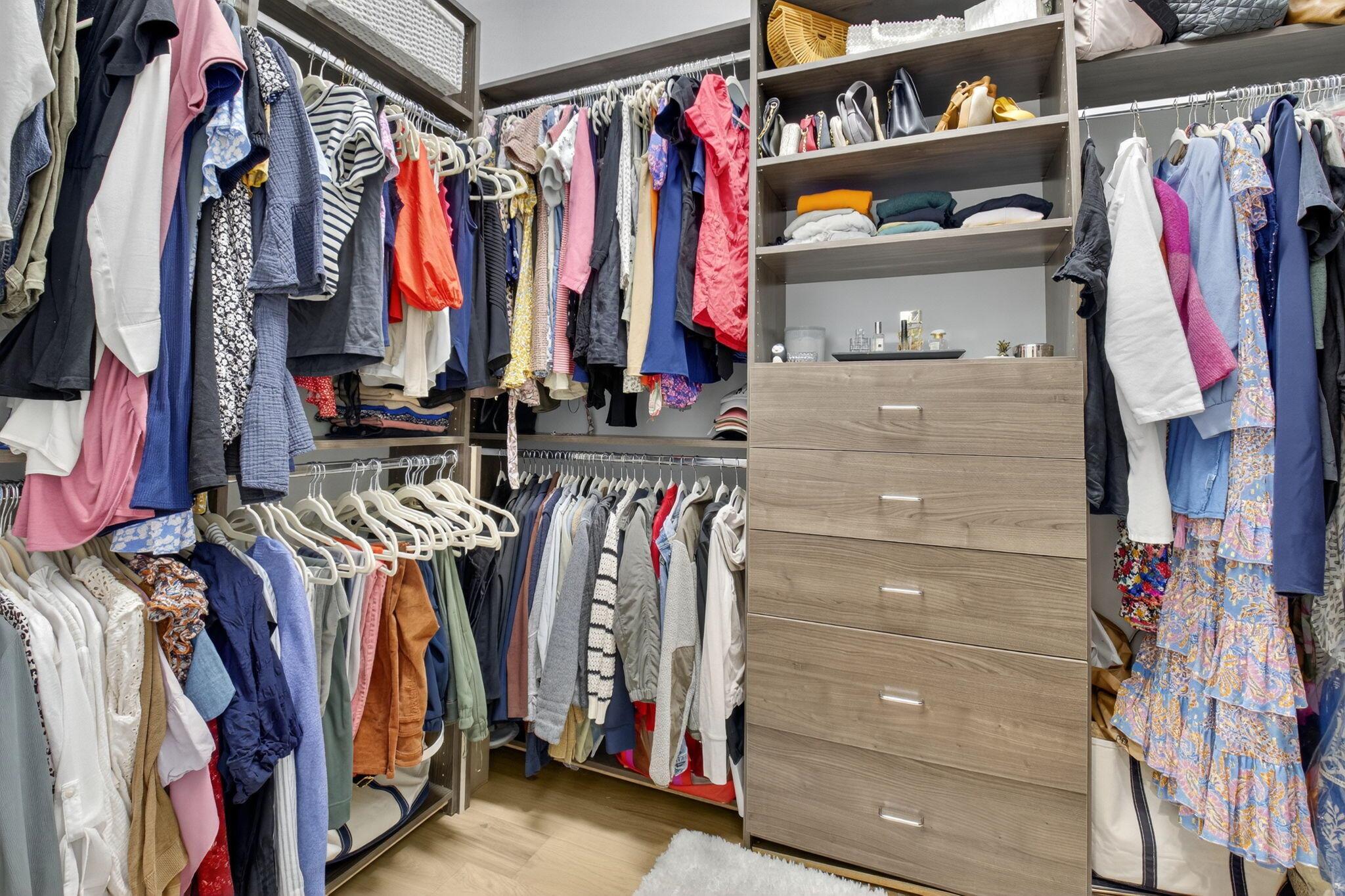 PALM MEADOWS ESTATES - Residential