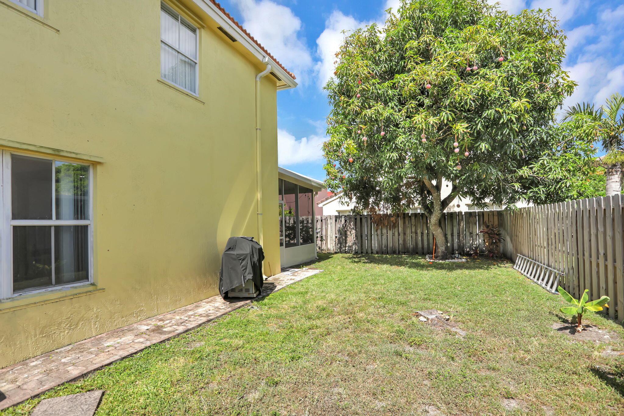 CORAL BAY - Residential Lease