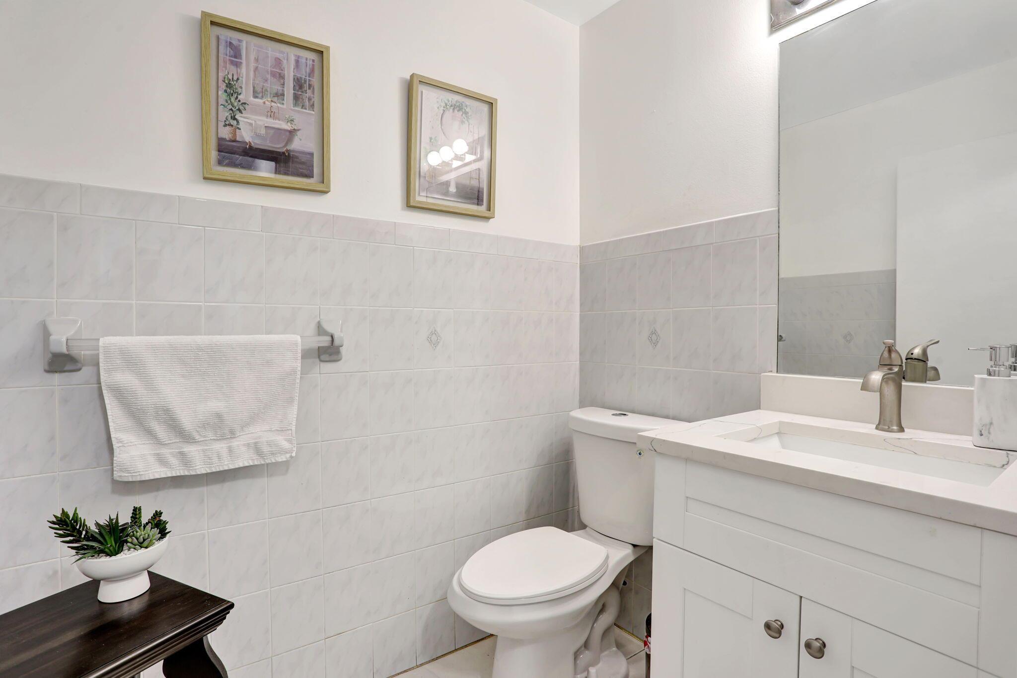 CORAL BAY - Residential Lease
