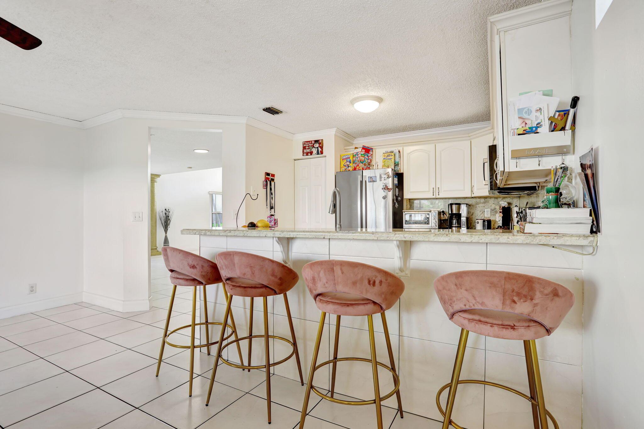 CORAL BAY - Residential Lease