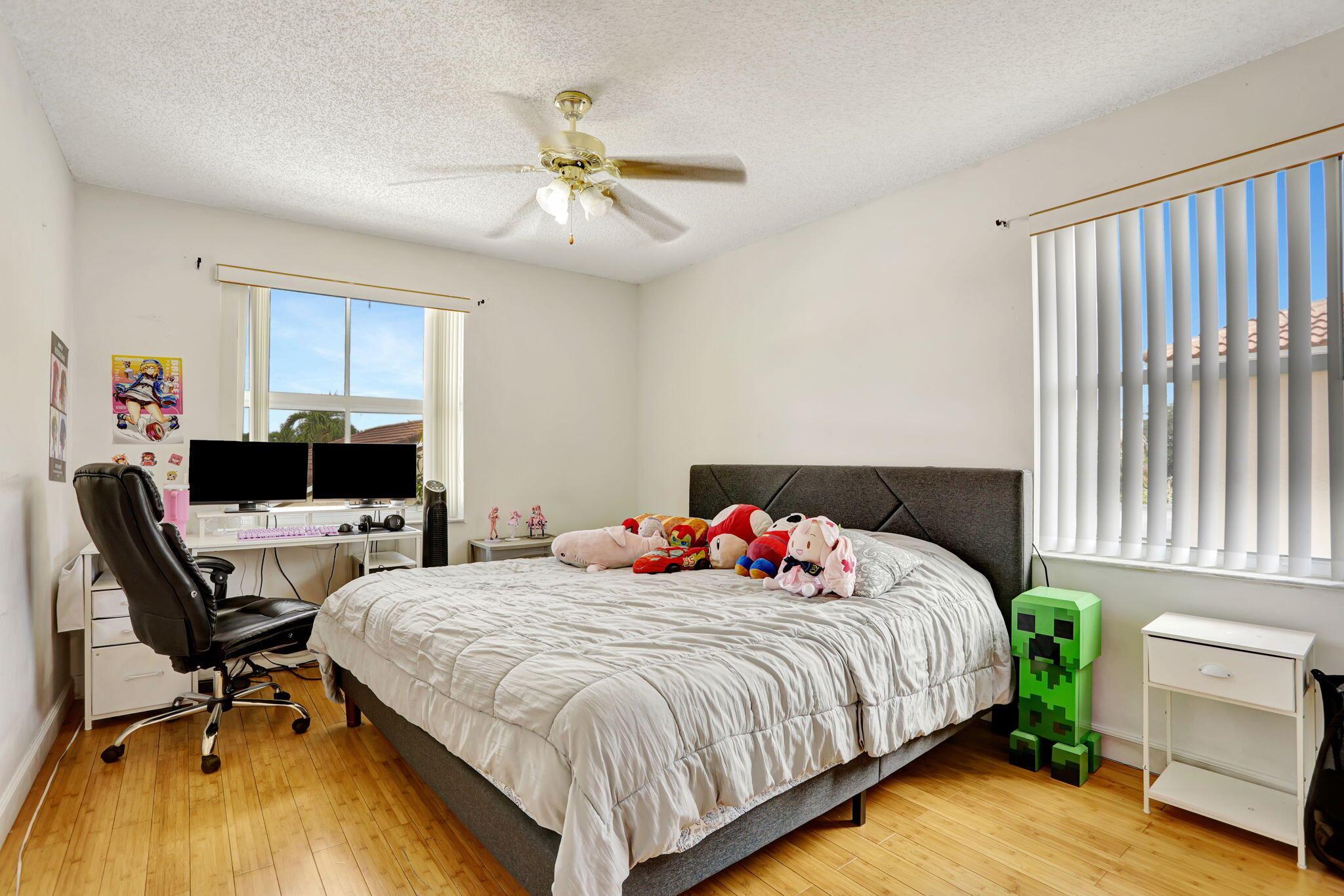 CORAL BAY - Residential Lease