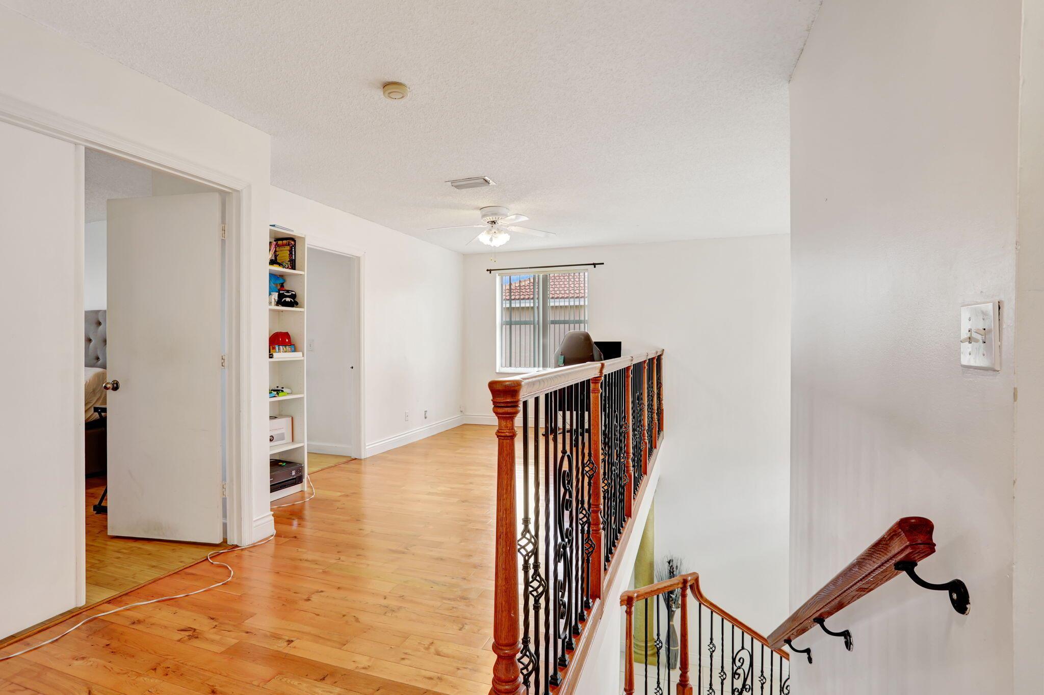 CORAL BAY - Residential Lease