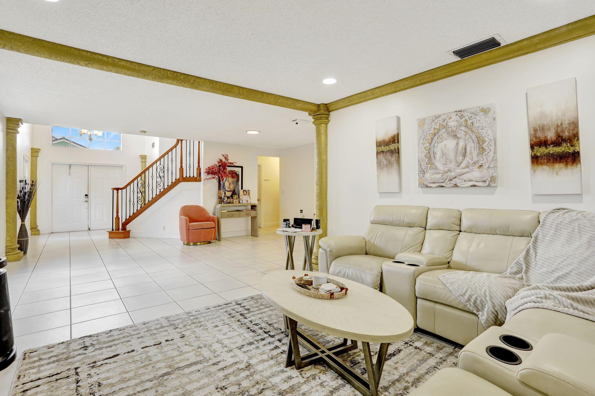 CORAL BAY - Residential Lease