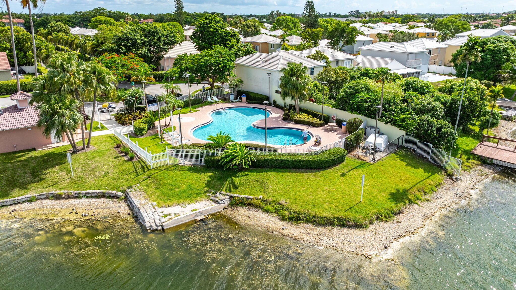 CORAL BAY - Residential Lease