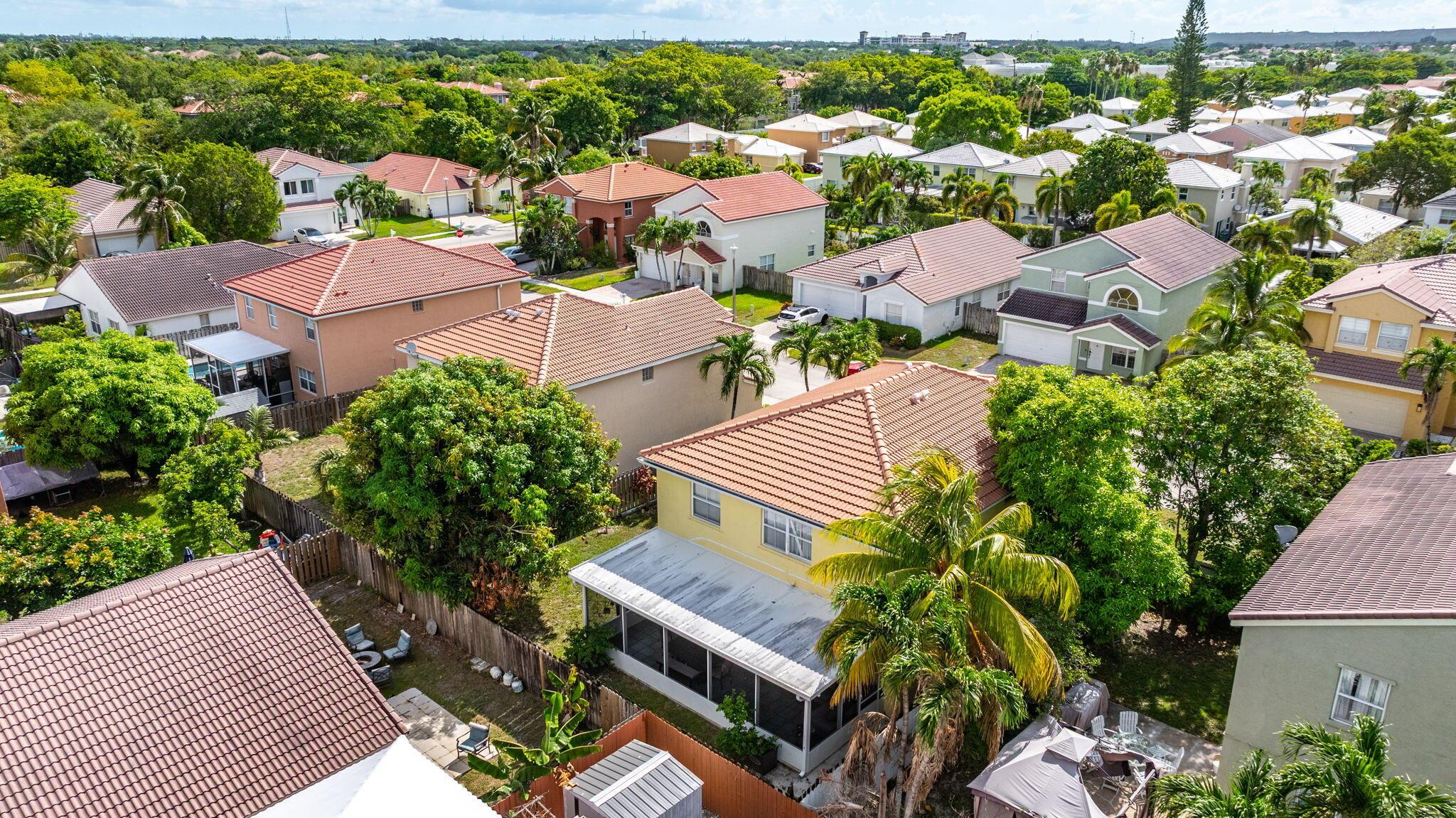 CORAL BAY - Residential Lease
