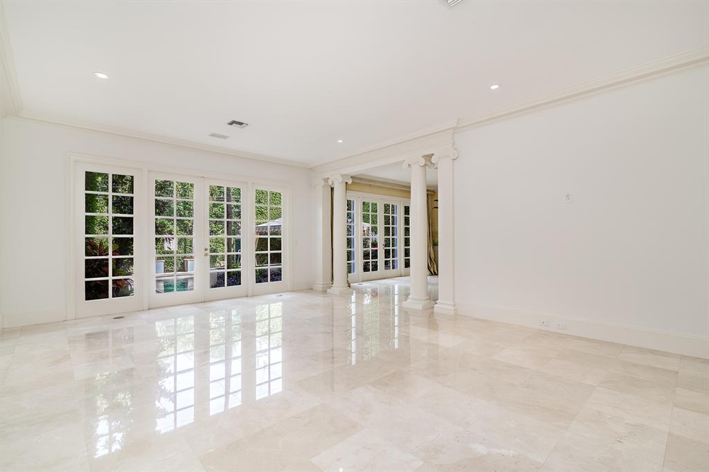 ROYAL PARK - Residential