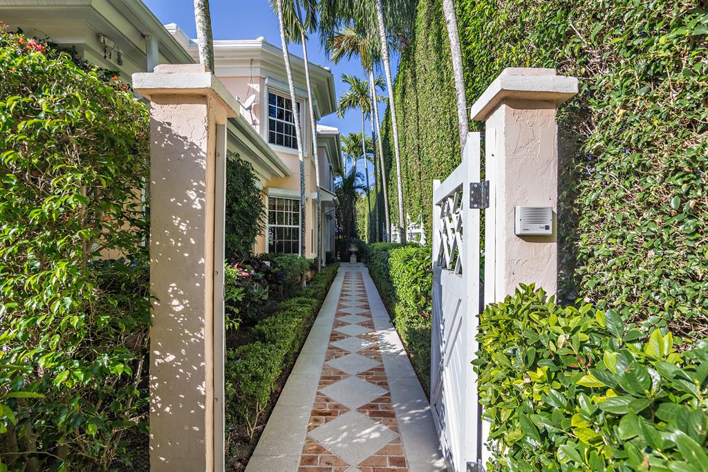 ROYAL PARK - Residential