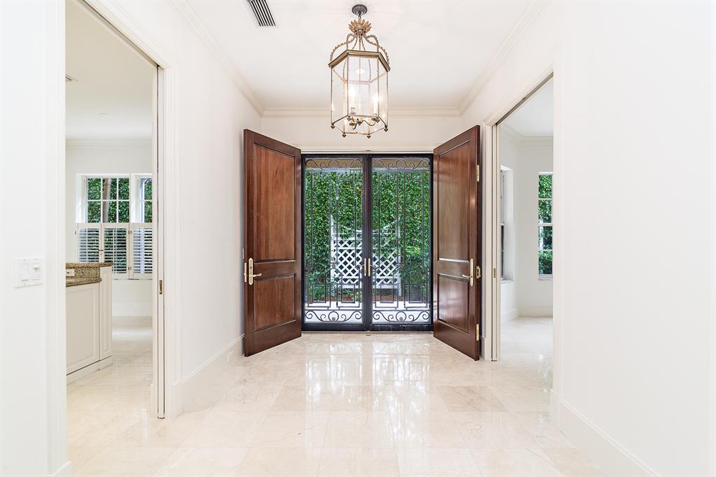 ROYAL PARK - Residential