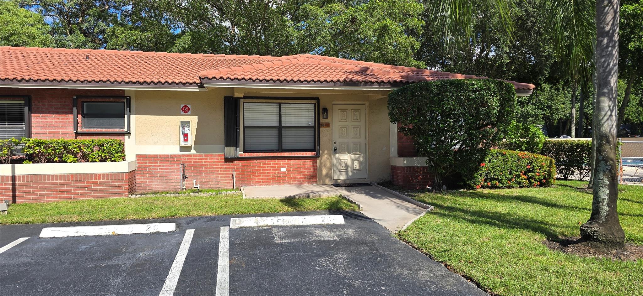 Royal Grenadier Condo - Residential Lease