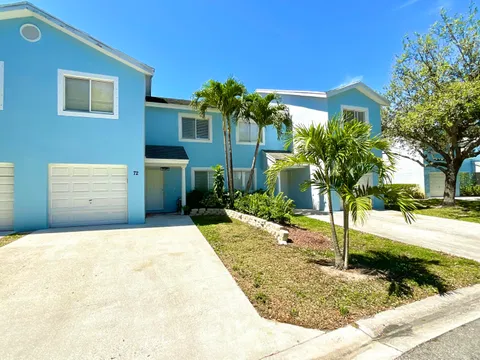 72 Fairway Lane, Royal Palm Beach, FL MLS: R11075095