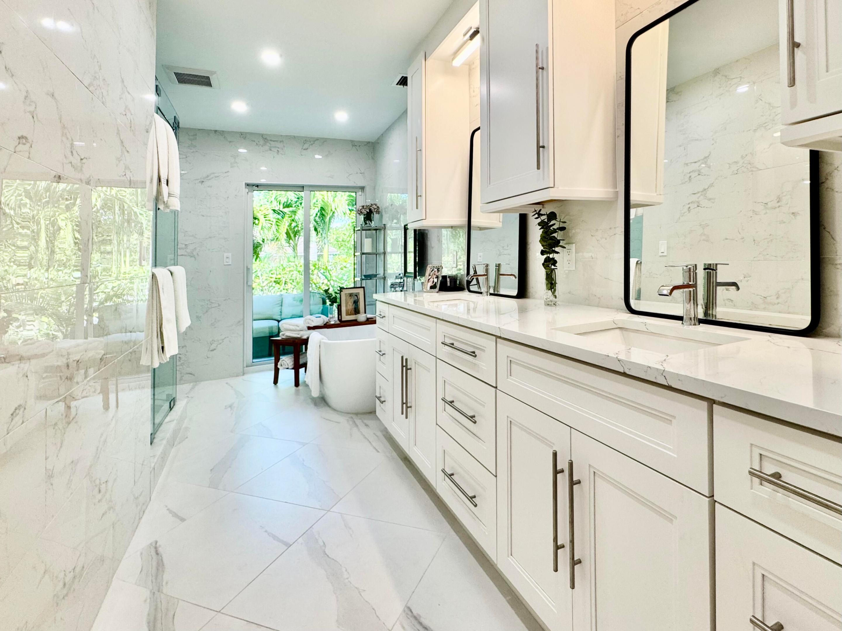 DELRAY LAKES ESTATES - Residential