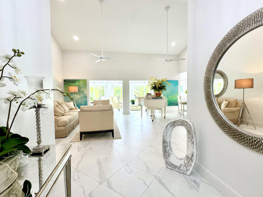 DELRAY LAKES ESTATES - Residential