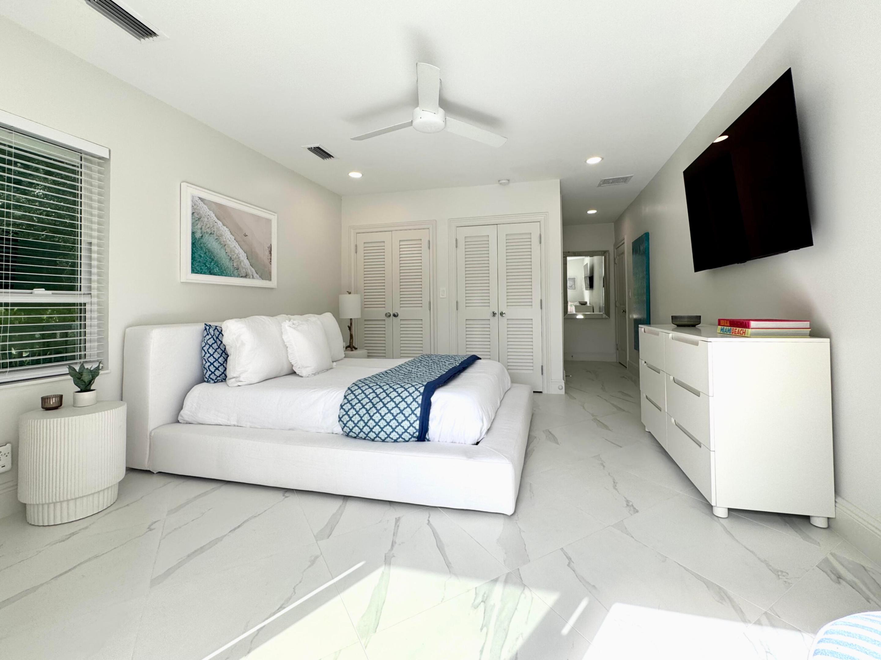 DELRAY LAKES ESTATES - Residential