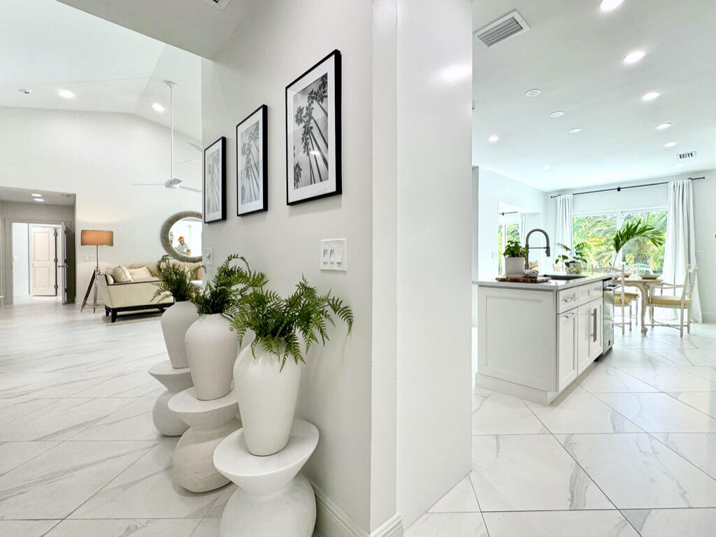 DELRAY LAKES ESTATES - Residential