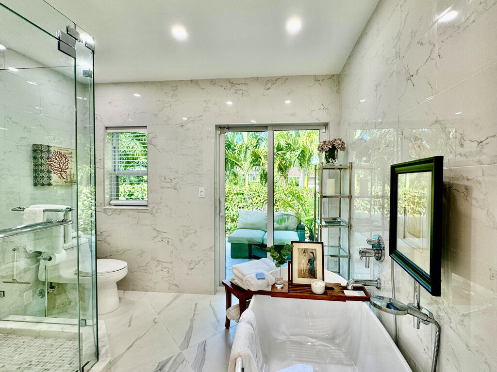 DELRAY LAKES ESTATES - Residential