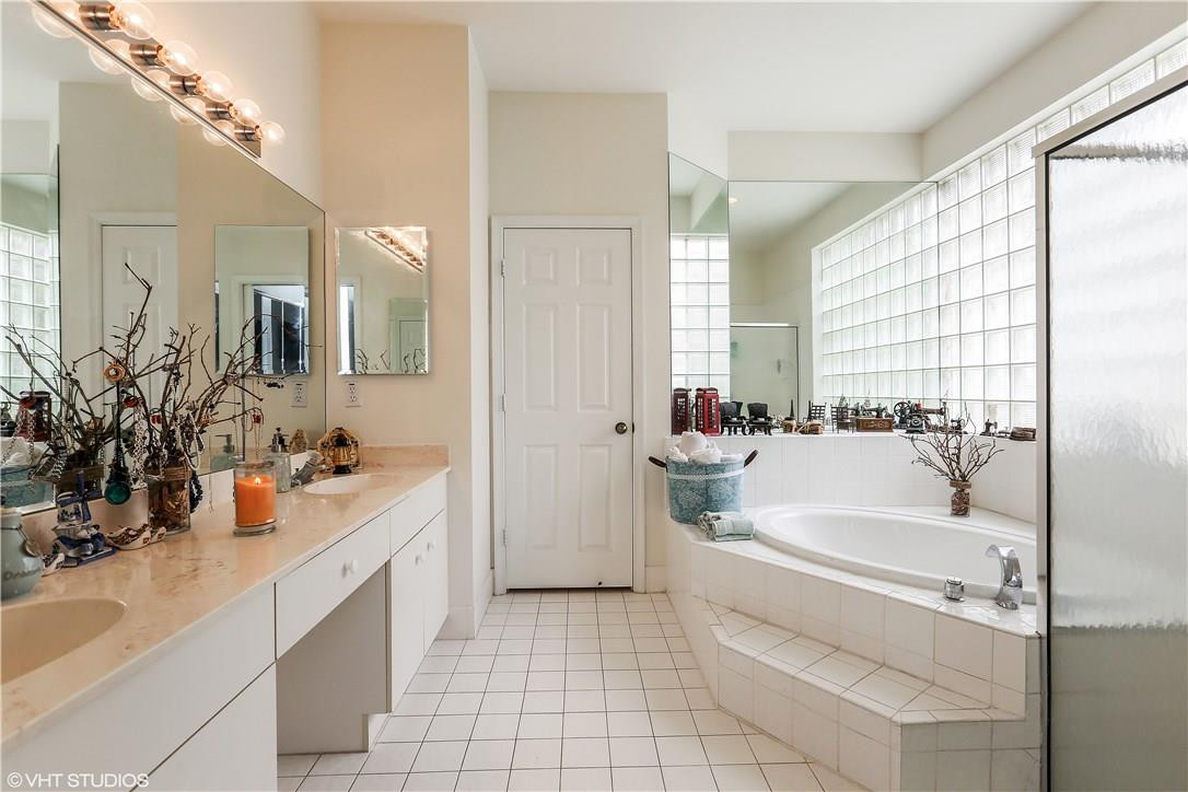 FAIRWAY POINTE / CAROLINA - Residential