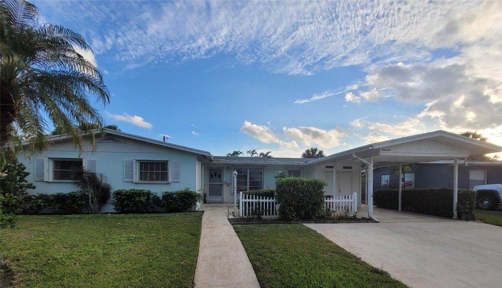 Photo of 305 Riverdale Road, Palm Springs, FL 33461 (MLS # F10482000)