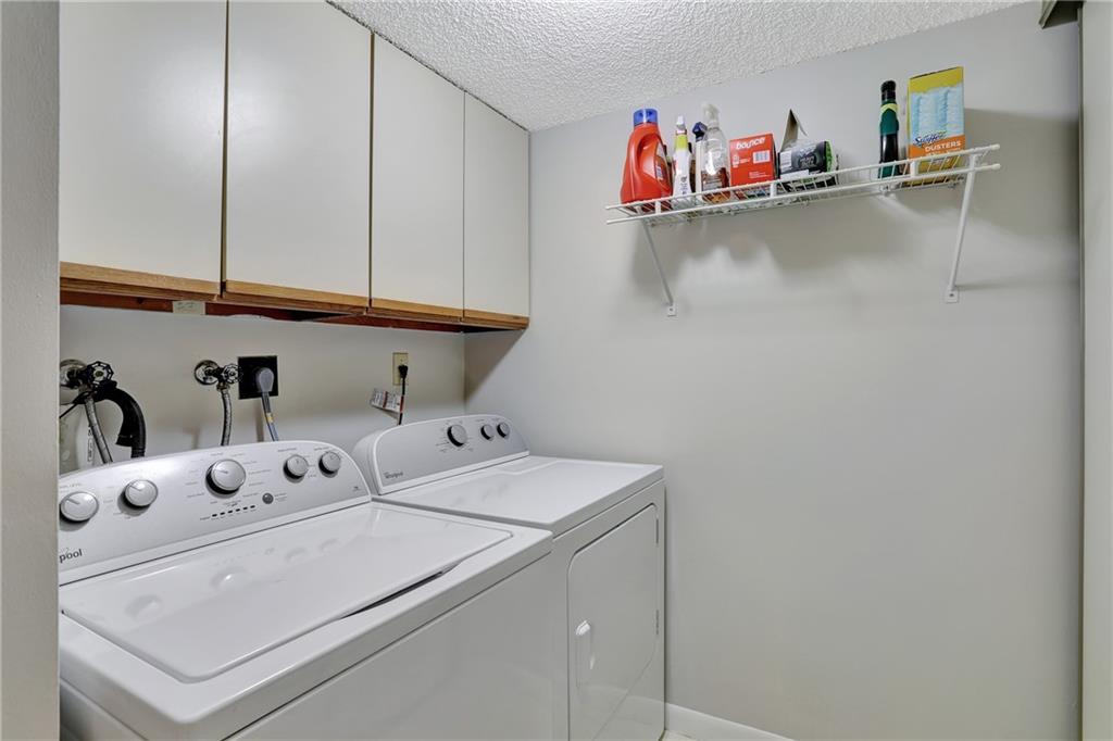APPLEWOOD VILLAGE - Residential