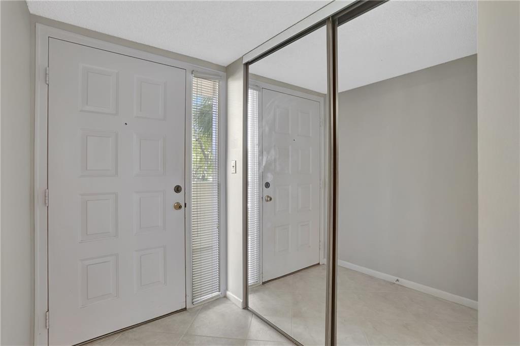 APPLEWOOD VILLAGE - Residential