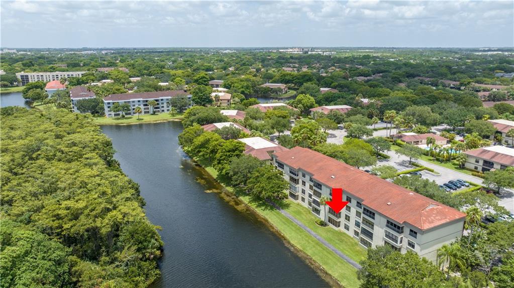 APPLEWOOD VILLAGE - Residential