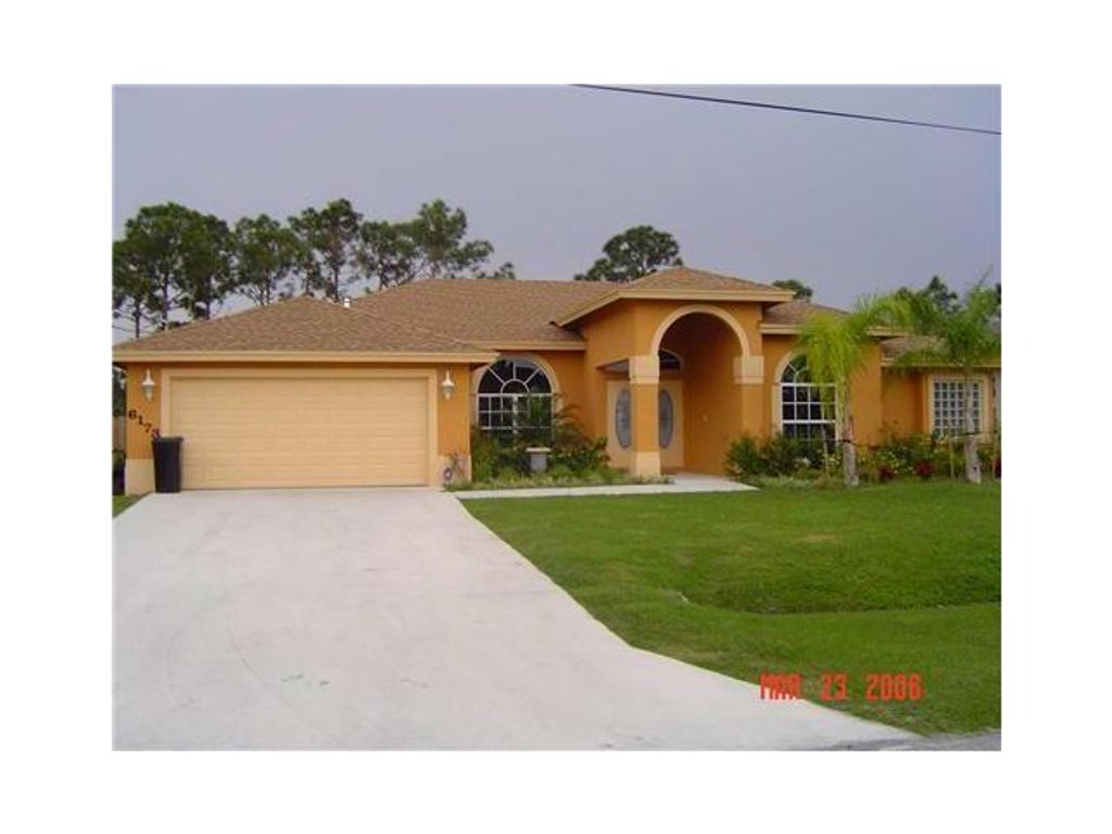 Photo of 6173 NW East Deville Circle, Port Saint Lucie, FL 34986 (MLS # R10931620)