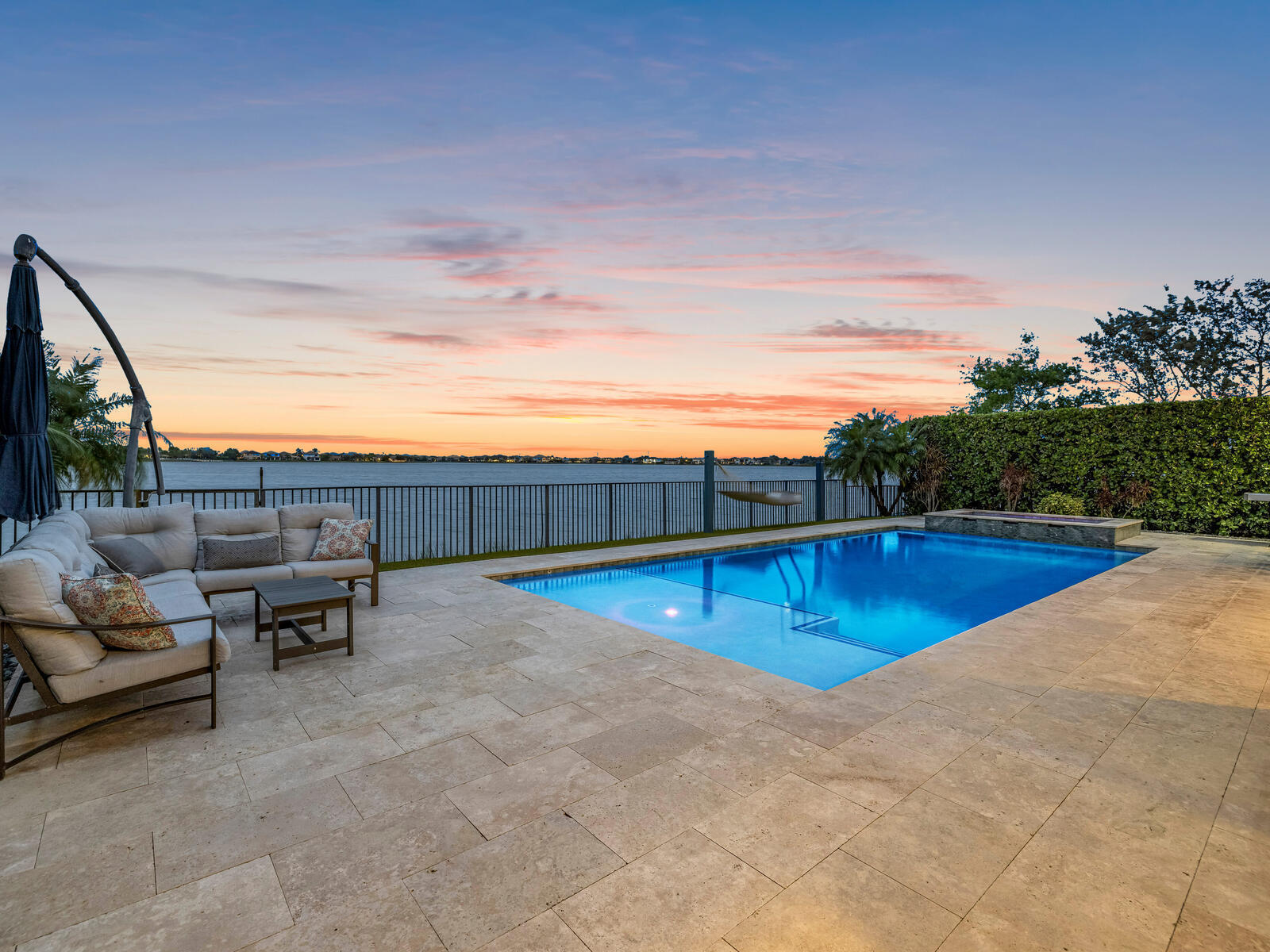 11631 Watercrest Circle W