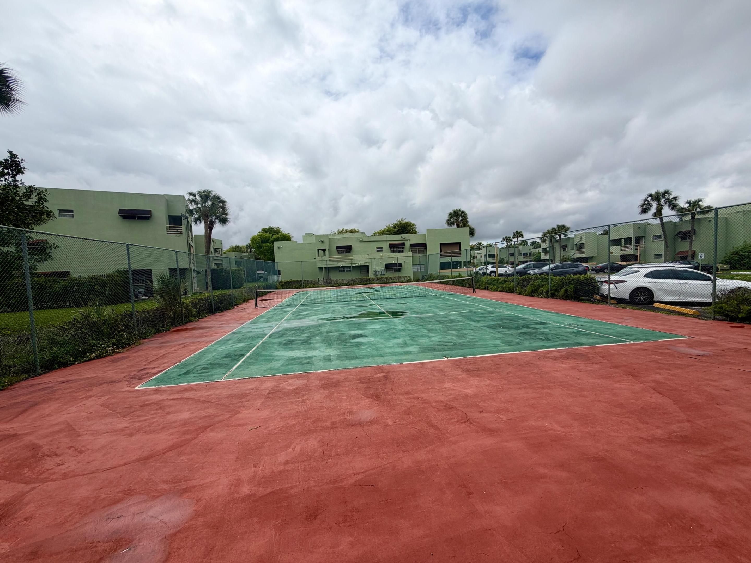 PATIO WEST ONE CONDO - Residential