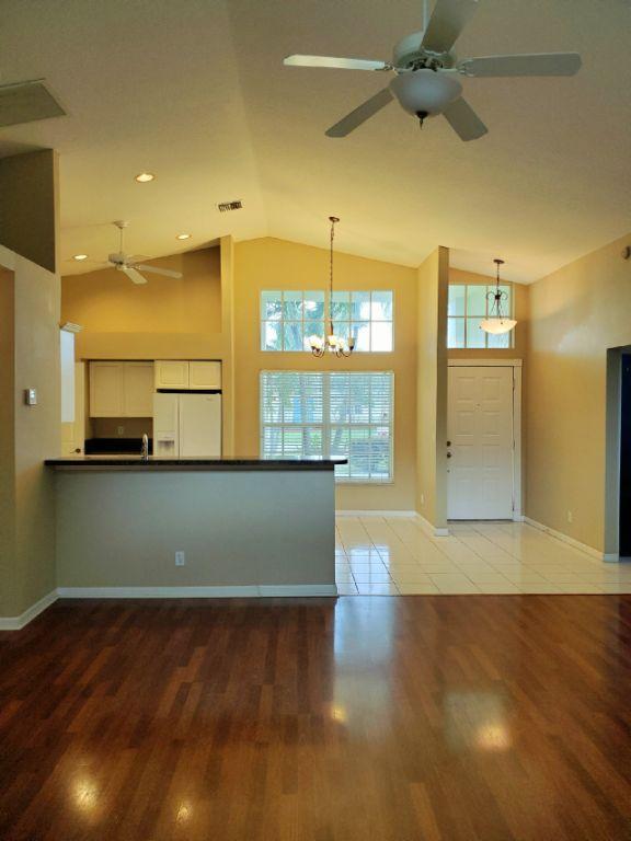 NORTH PALM BEACH HEIGHTS - Residential Lease