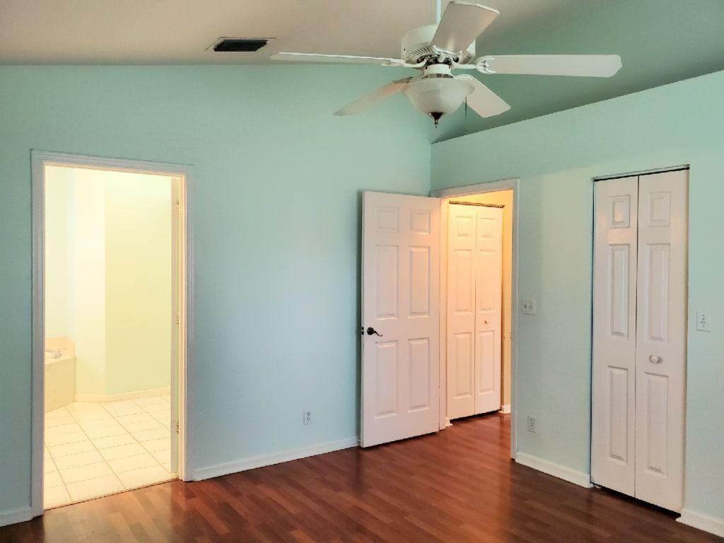 NORTH PALM BEACH HEIGHTS - Residential Lease