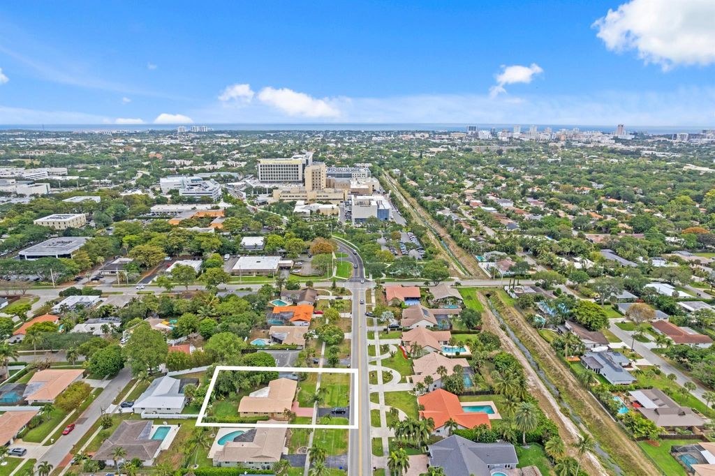 Photo of 979 NW 8th Street, Boca Raton, FL 33486 (MLS # R11083863)