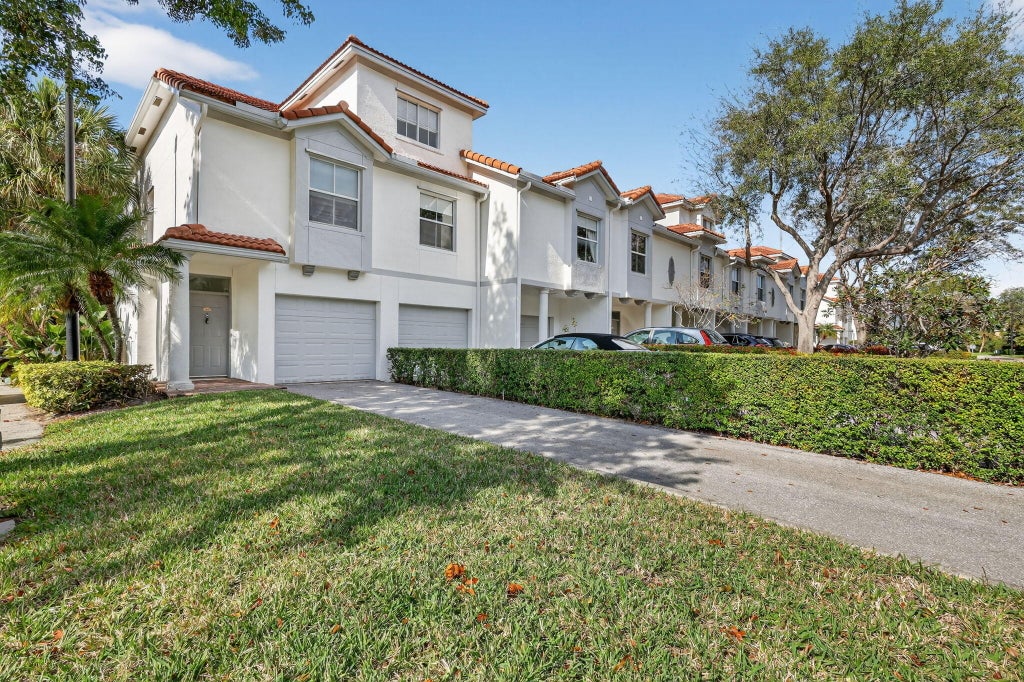 Photo of 2044 Alta Meadows Lane #1801, Delray Beach, FL 33444 (MLS # R11164071)
