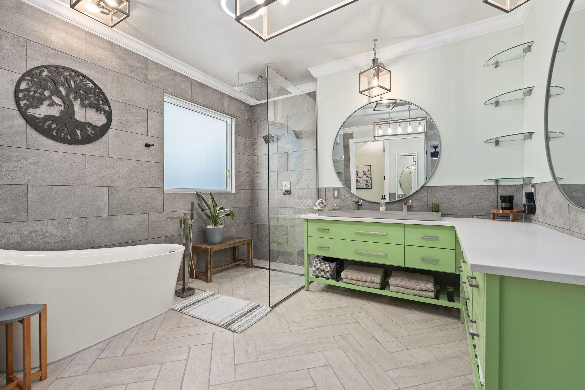 LAKE TUSCANY - Residential