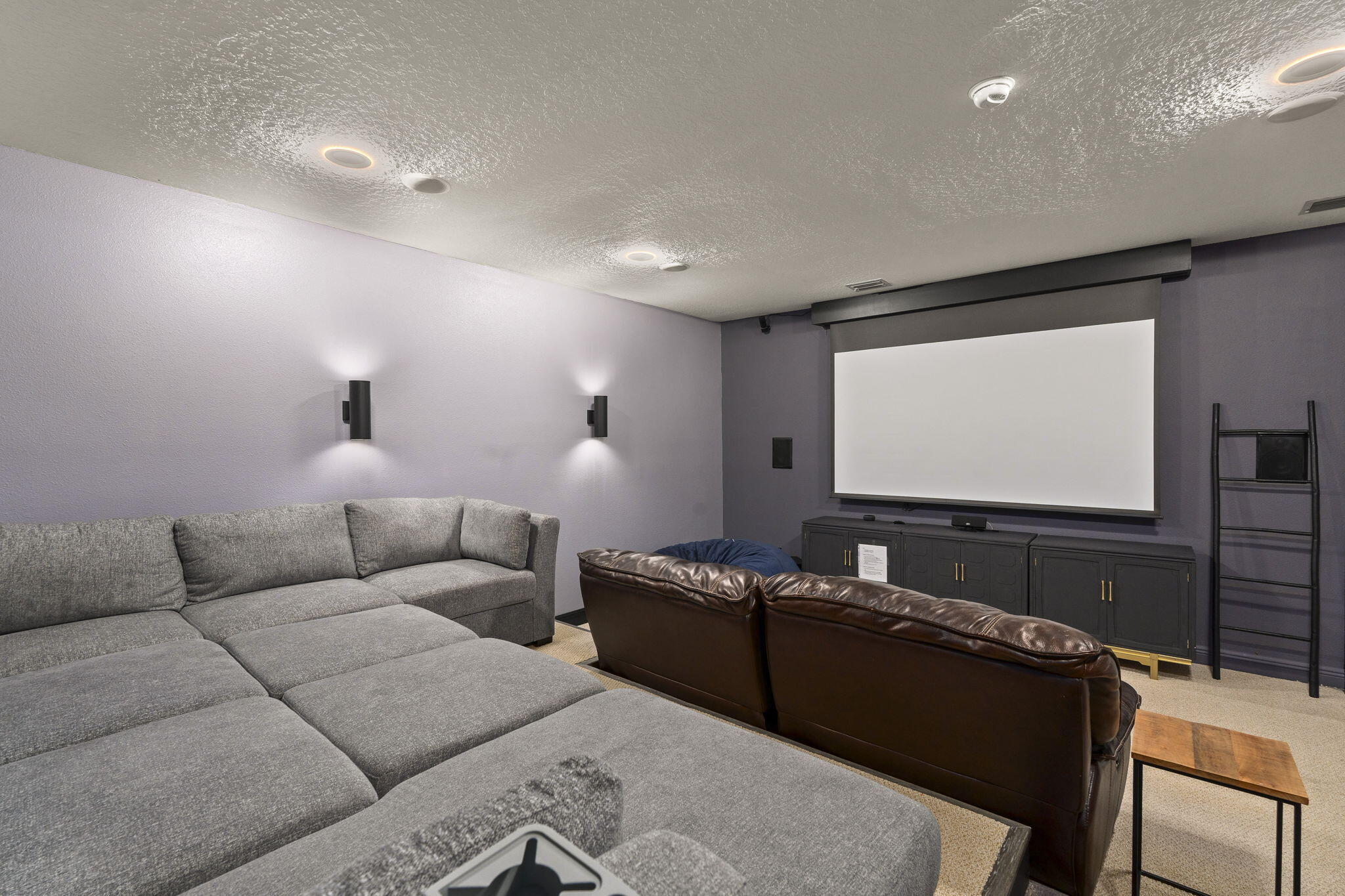 LAKE TUSCANY - Residential