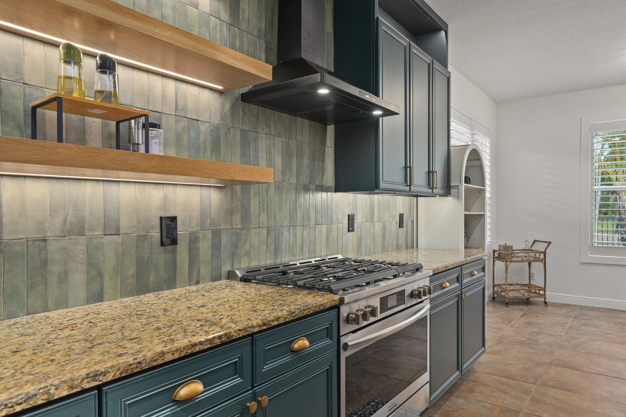 LAKE TUSCANY - Residential