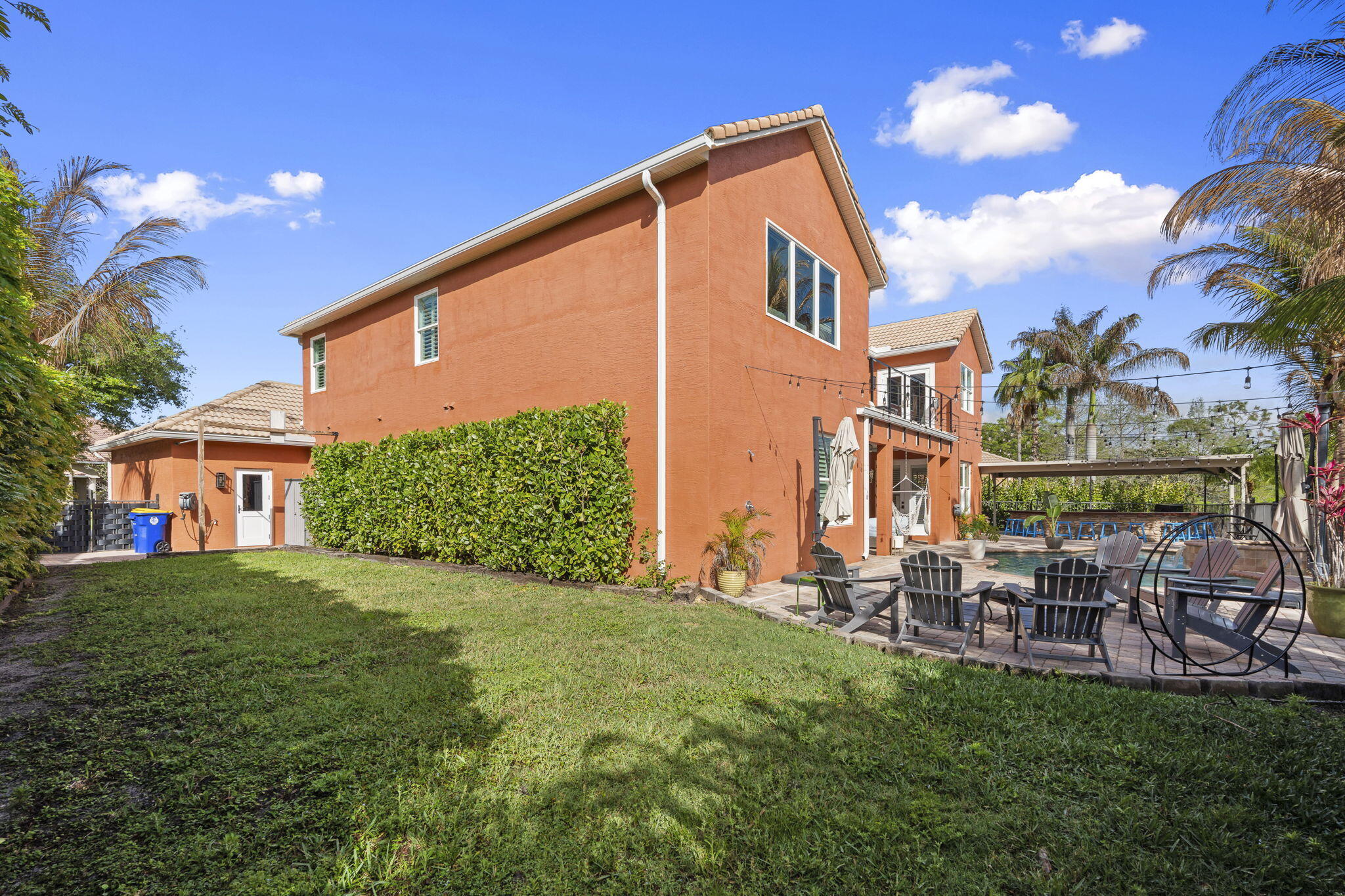 LAKE TUSCANY - Residential