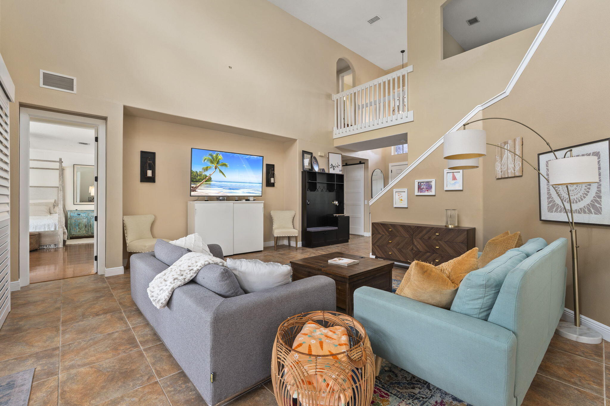 LAKE TUSCANY - Residential