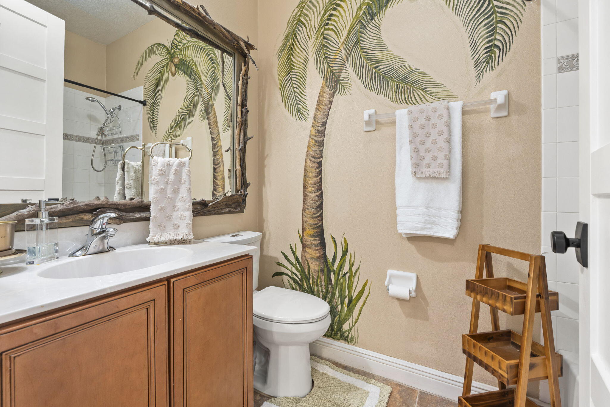 LAKE TUSCANY - Residential