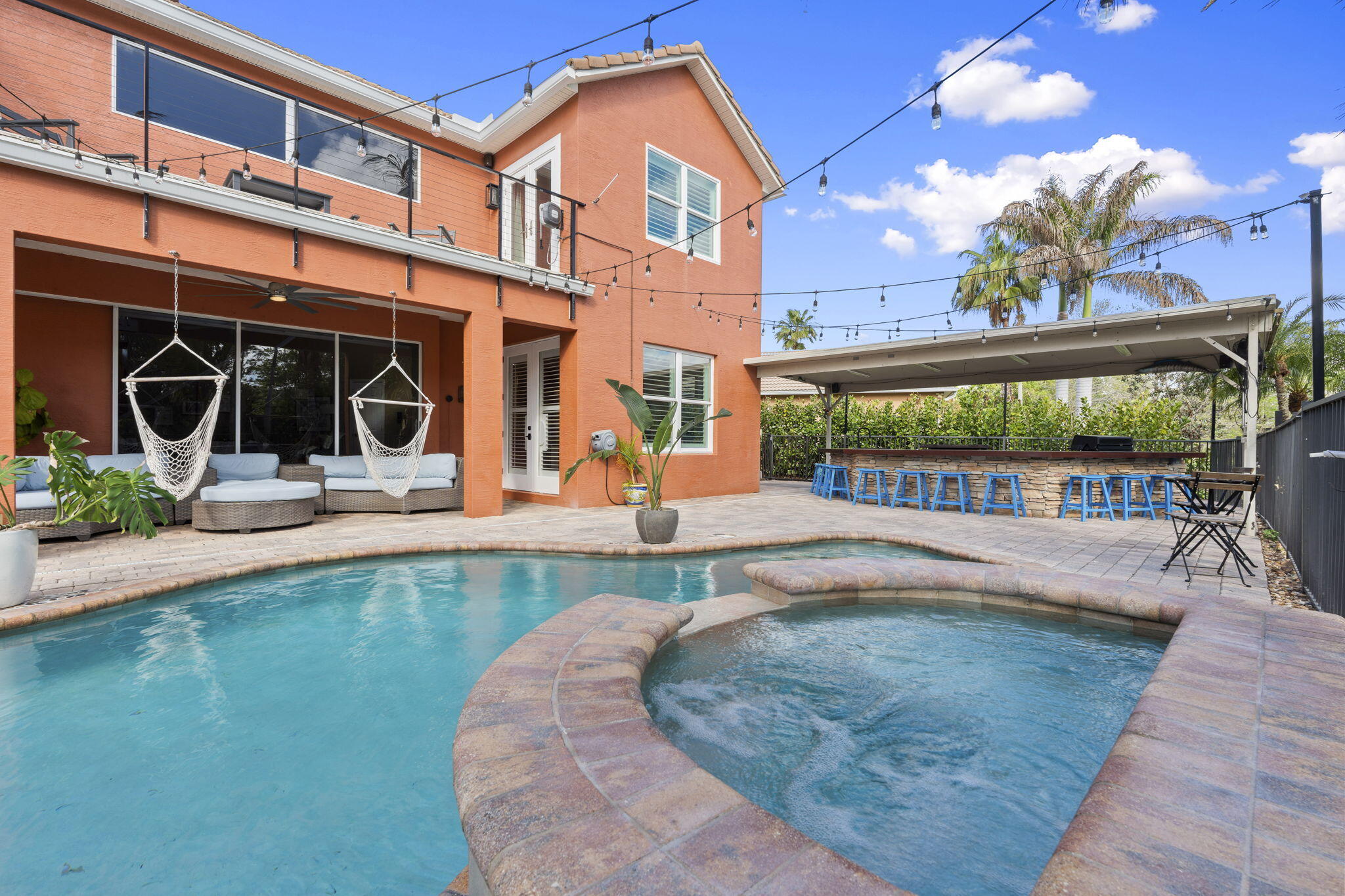 LAKE TUSCANY - Residential